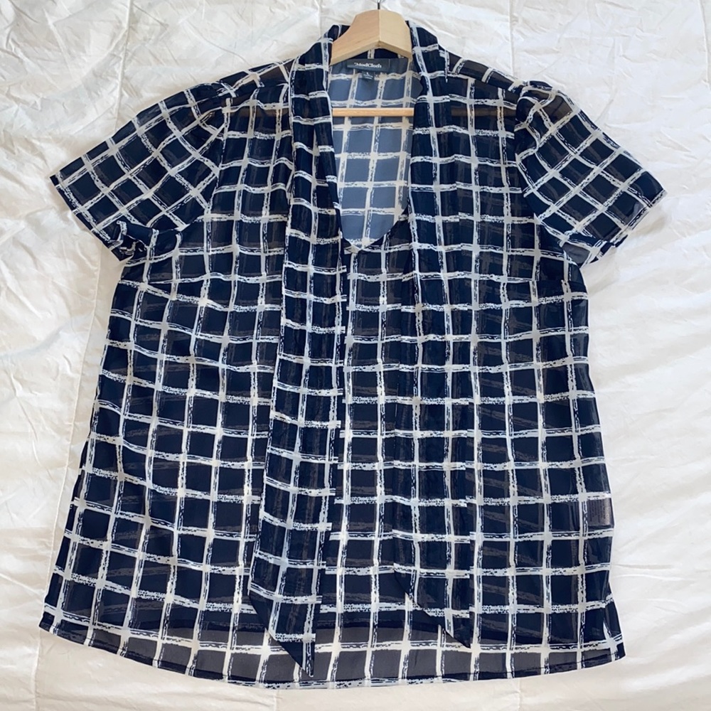ModCloth Blouse Tie Neck - Never Worn